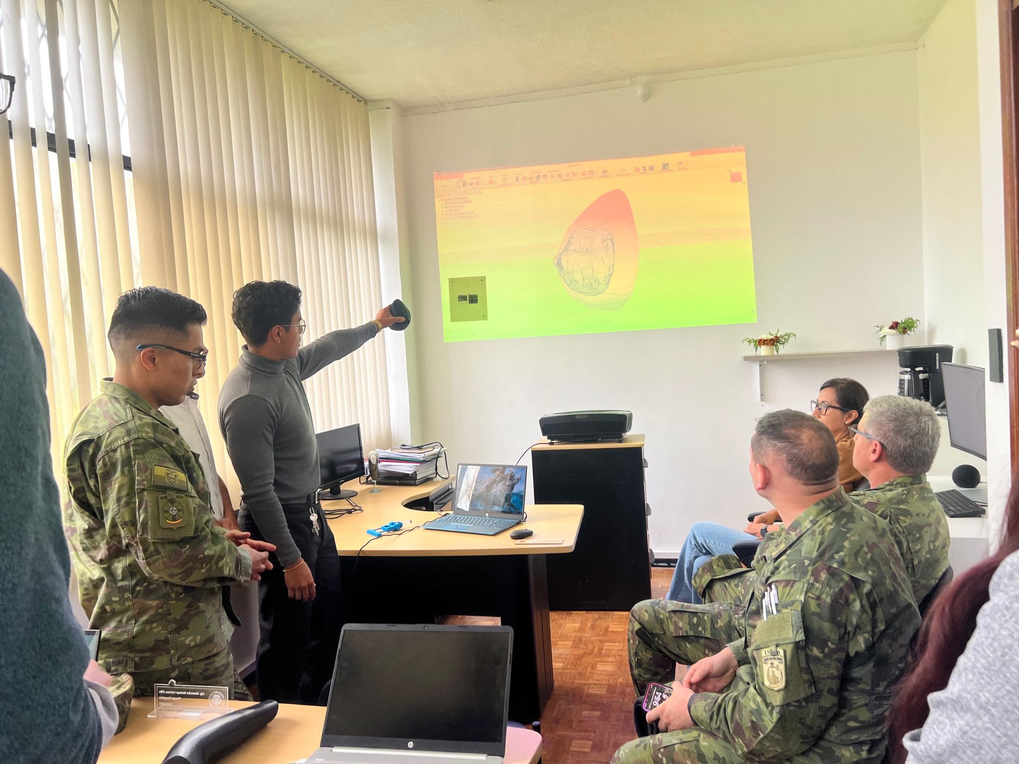 Visita-ISSFA-dcem-2025-01